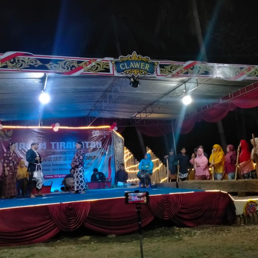 HUT RI ke-80, Warga Clawer Gelar Malam Tirakatan dan Pentas Kethoprak Lesung