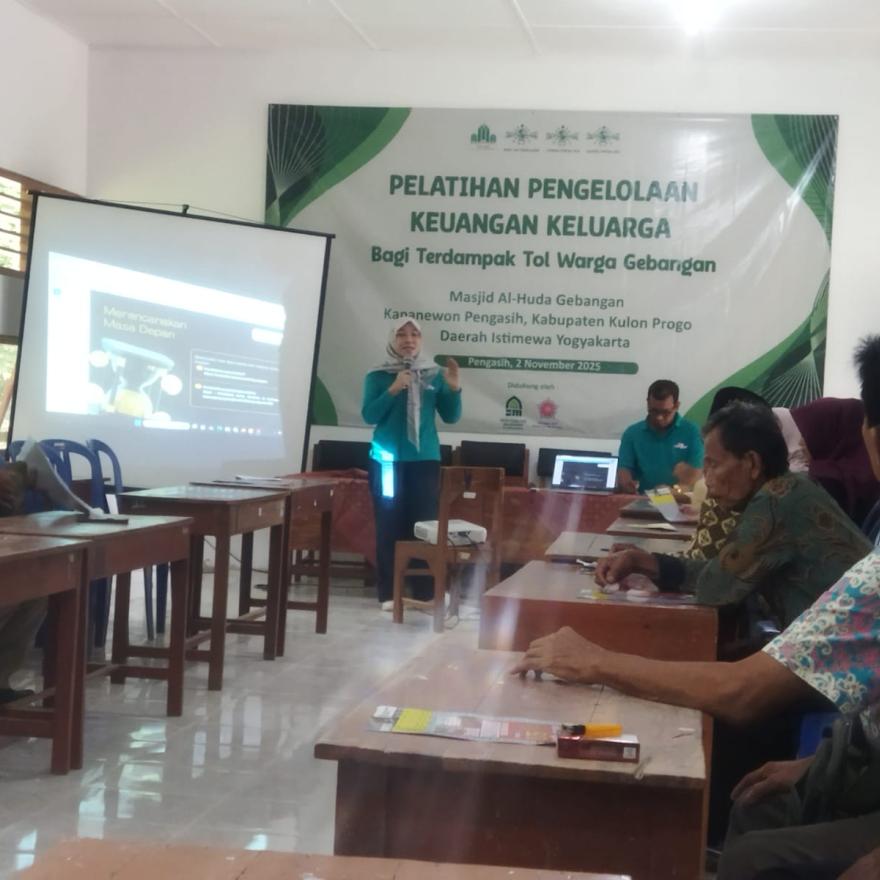 Dari Masjid untuk Masyarakat: Pelatihan Keuangan Keluarga  bagi Warga Terdampak Tol